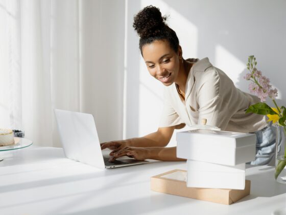 smart side hustles for women