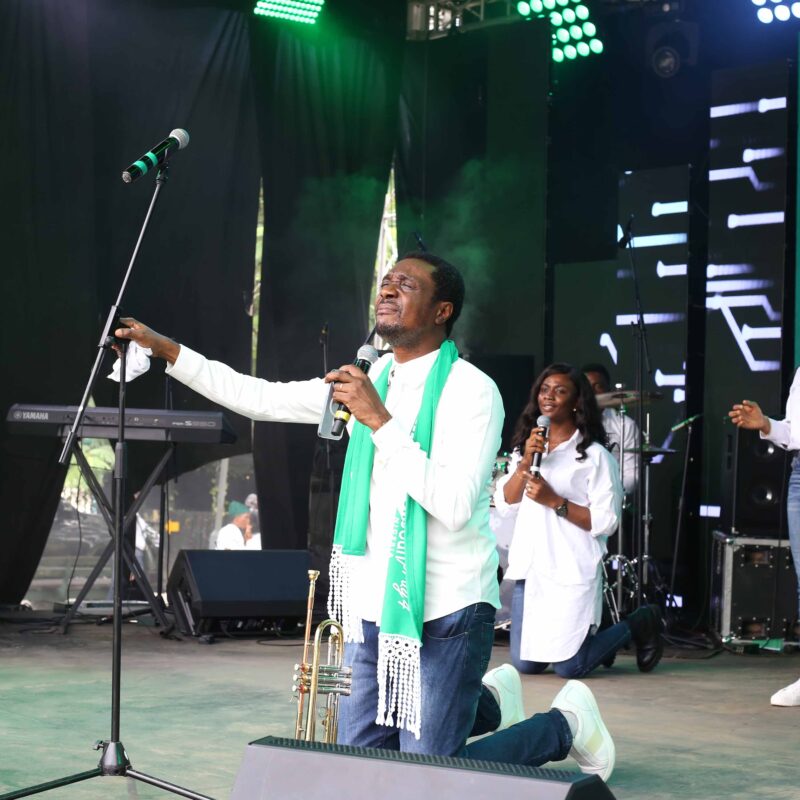 Nathaniel Bassey, and other gospel artistes leading worship at She Can Pray 4 Nigeria 2025.